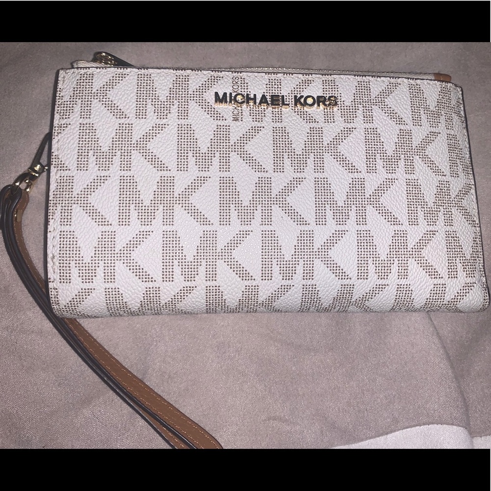 Michael Kors Double Zip Wallet Wristlet Vanilla